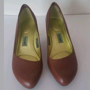 Tsubo Classic Brown Pump Sz 8